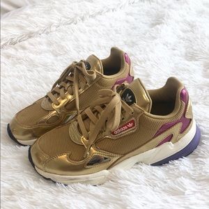 Adidas gold and pink trendy sneakers size 8
